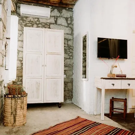 Morisi Avlu Hotel *