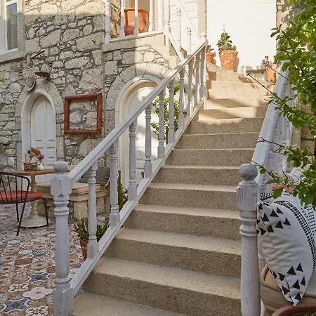 Morisi Avlu Отель *