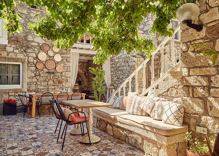 Morisi Avlu Alaçatı