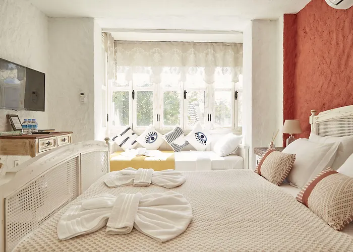 Morisi Avlu * Alaçatı