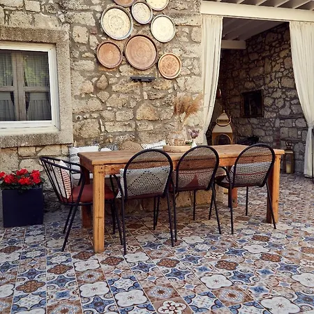 Morisi Avlu * Alacati