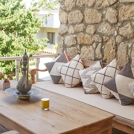 Morisi Avlu Hotell