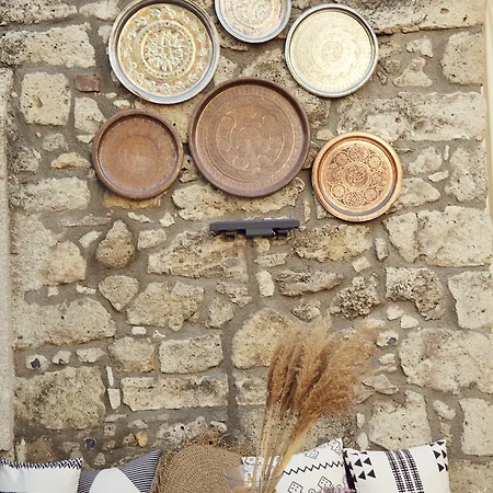 Morisi Avlu فندق ألاتشاتي