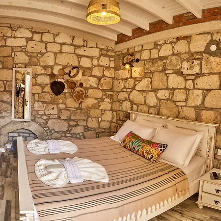 Morisi Avlu Hotel *