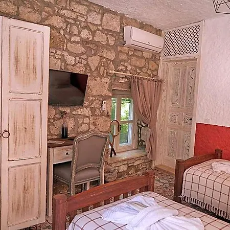 Morisi Avlu Alaçatı